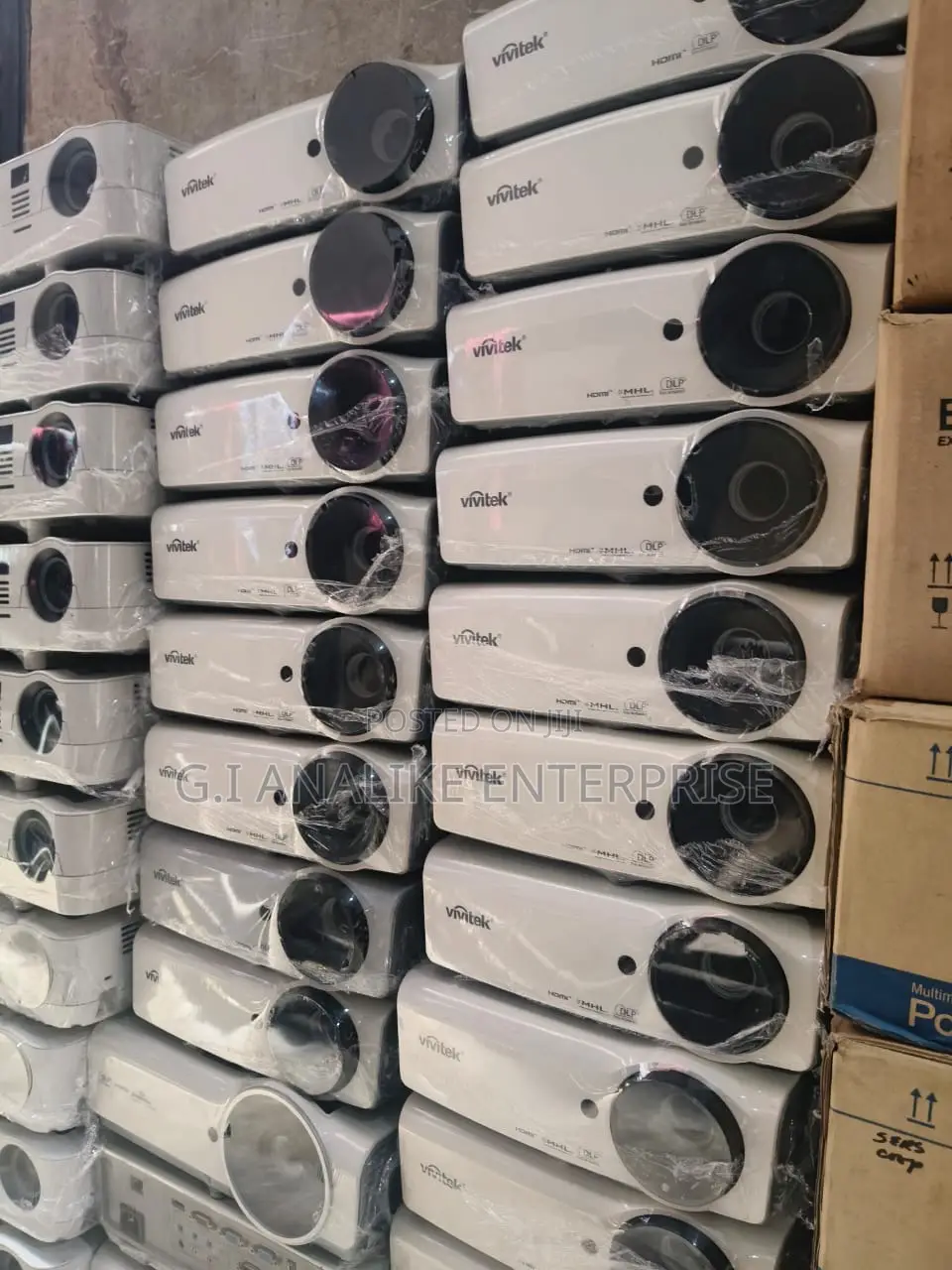Uk Used Modern Projectors With Dual HDMI Ports.