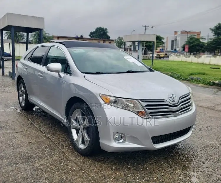 Toyota Venza AWD 2012 Silver