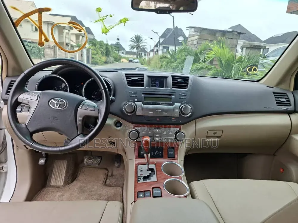 Toyota Highlander Limited 2009 White
