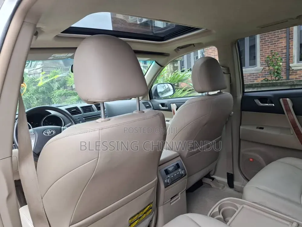 Toyota Highlander Limited 2009 White
