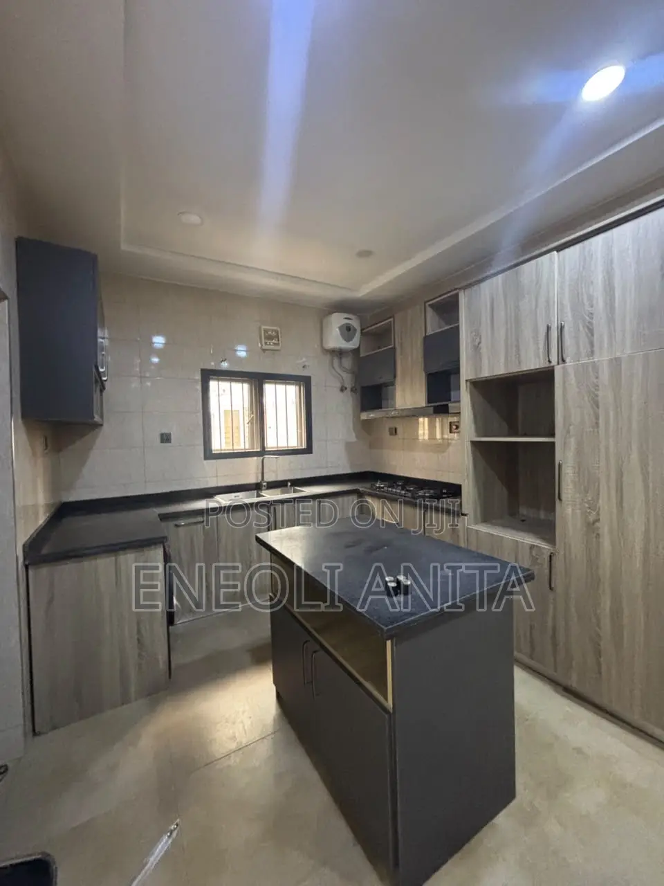Furnished 3bdrm Apartment in Jahi for sale