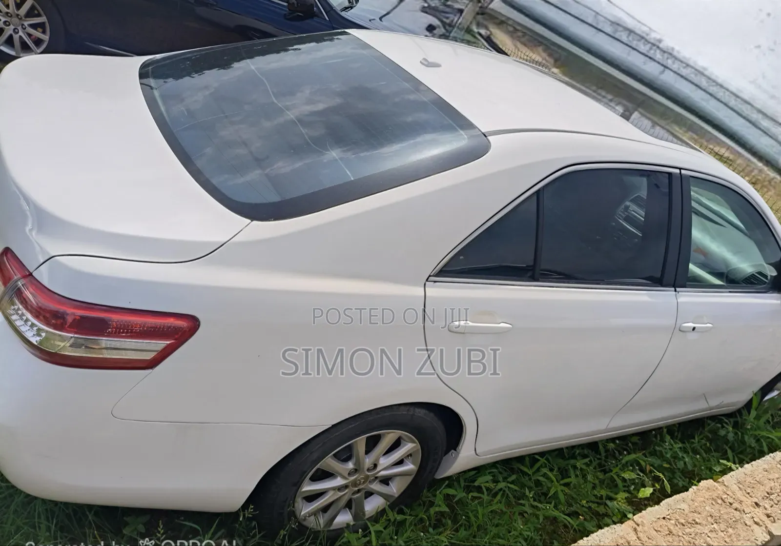 Toyota Camry XLE V6 4dr Sedan (3.5L 6cyl 6A) 2011 White