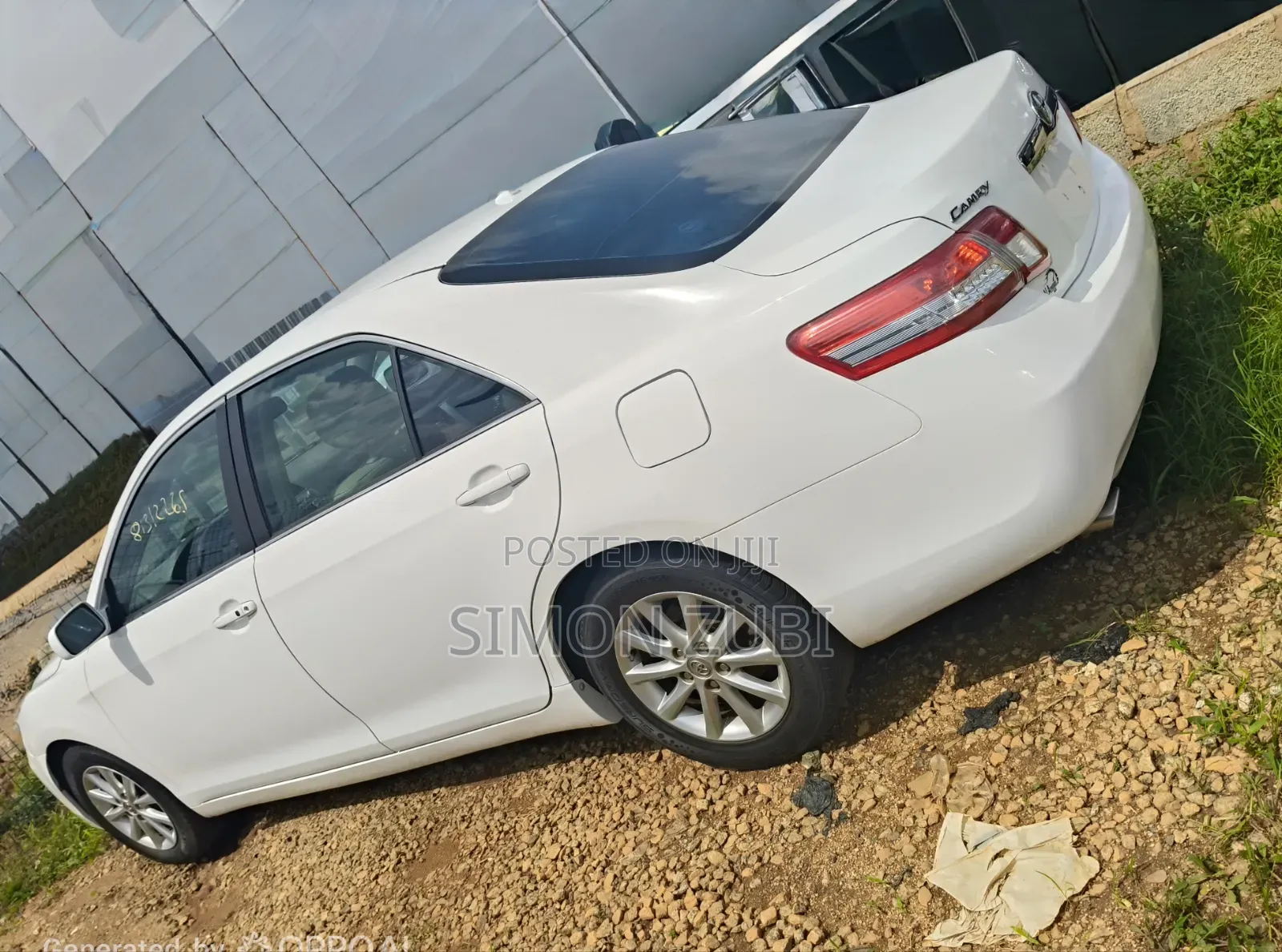 Toyota Camry XLE V6 4dr Sedan (3.5L 6cyl 6A) 2011 White