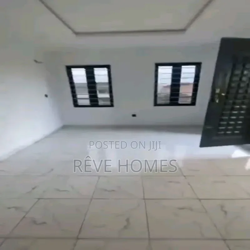 2bdrm Duplex in Shomolu / Shomolu for rent