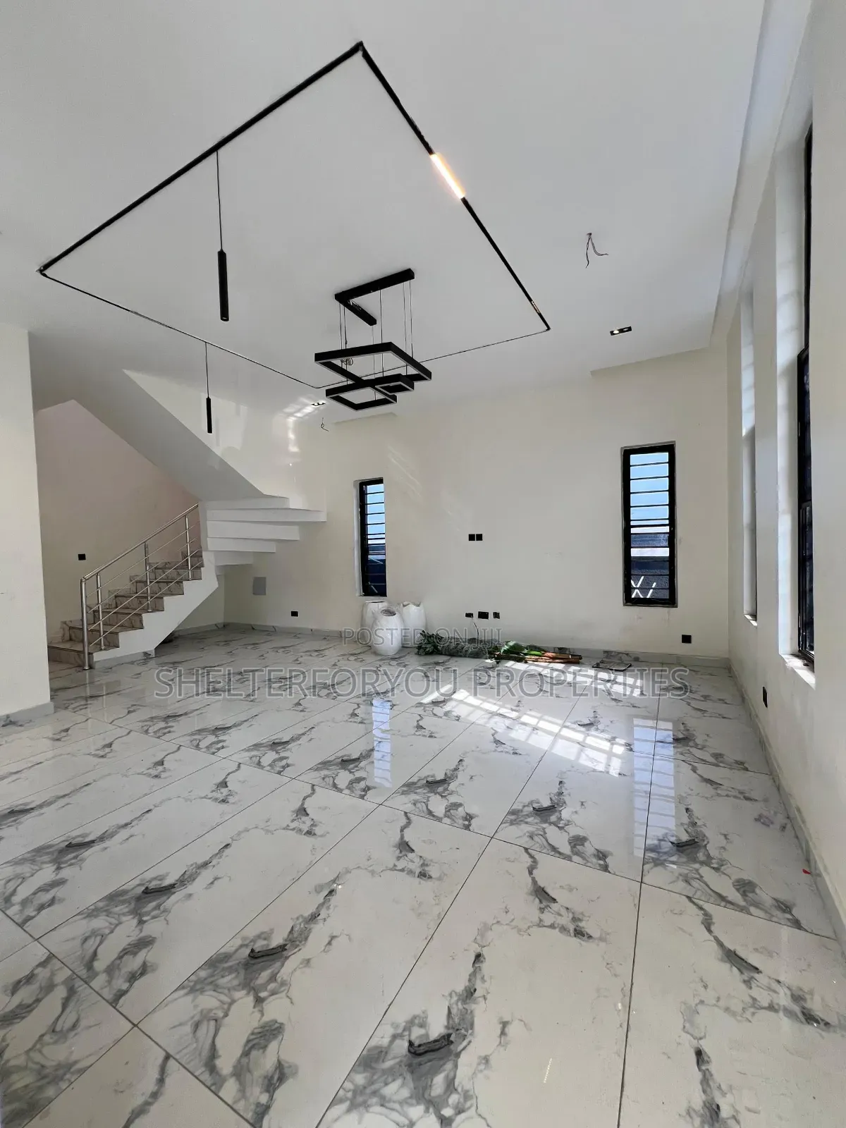 5bdrm Duplex in Lekki Phase 1 for sale