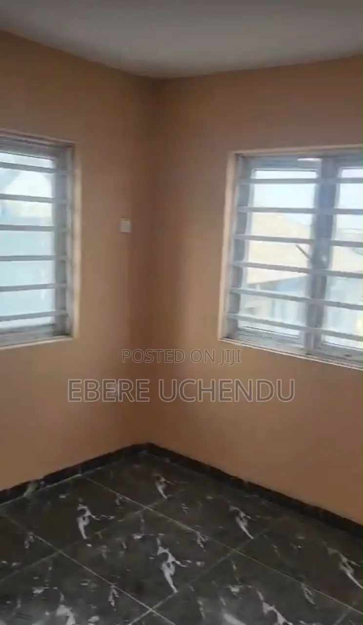 2bdrm Apartment in Amukoko Orile for rent