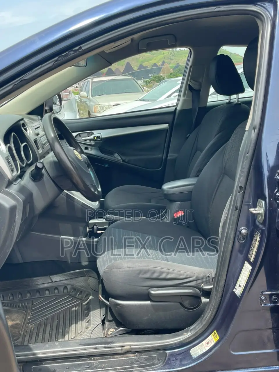 Toyota Matrix Hatchback FWD (1.8L 4cyl 5M) 2010 Blue