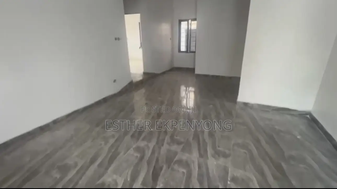 3bdrm Block of Flats in Kubwa for sale