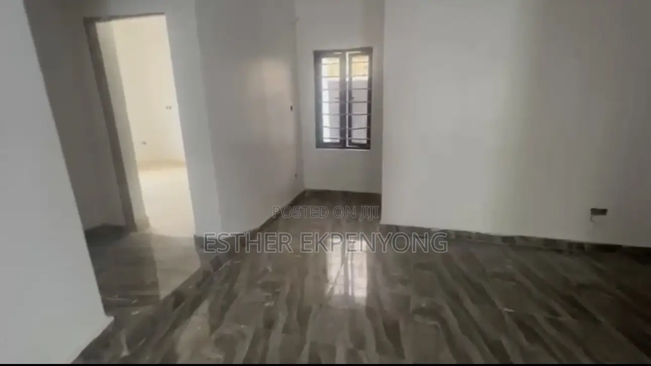 3bdrm Block of Flats in Kubwa for sale