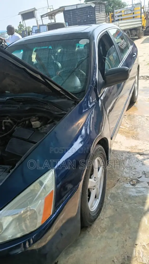 Honda Accord 2004 Blue