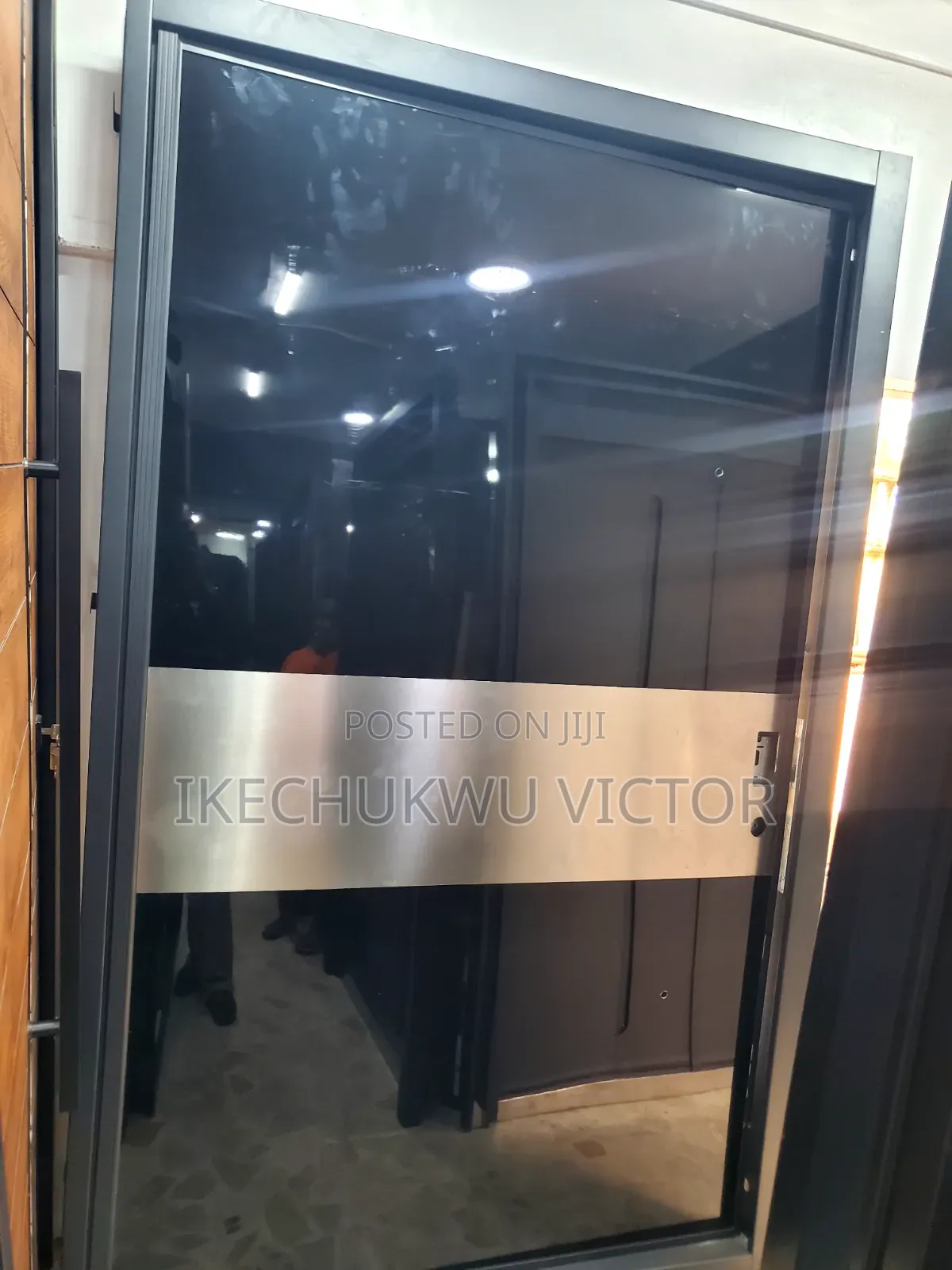Obsidian Vista Pivot Door – 5ft Extra Height