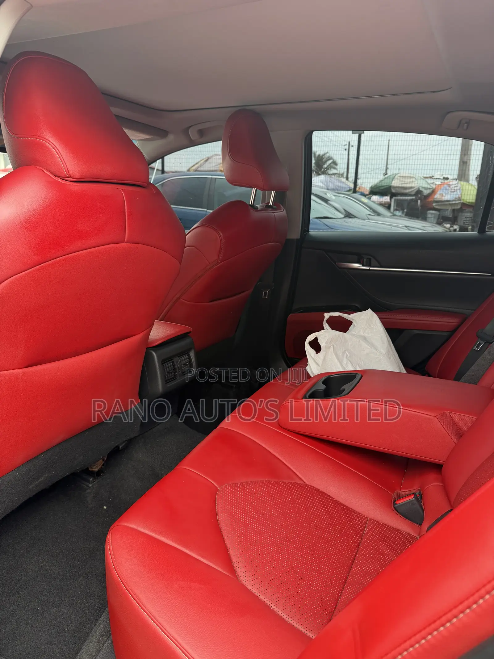 Toyota Camry XSE FWD (2.5L 4cyl 8AM) 2018 Silver