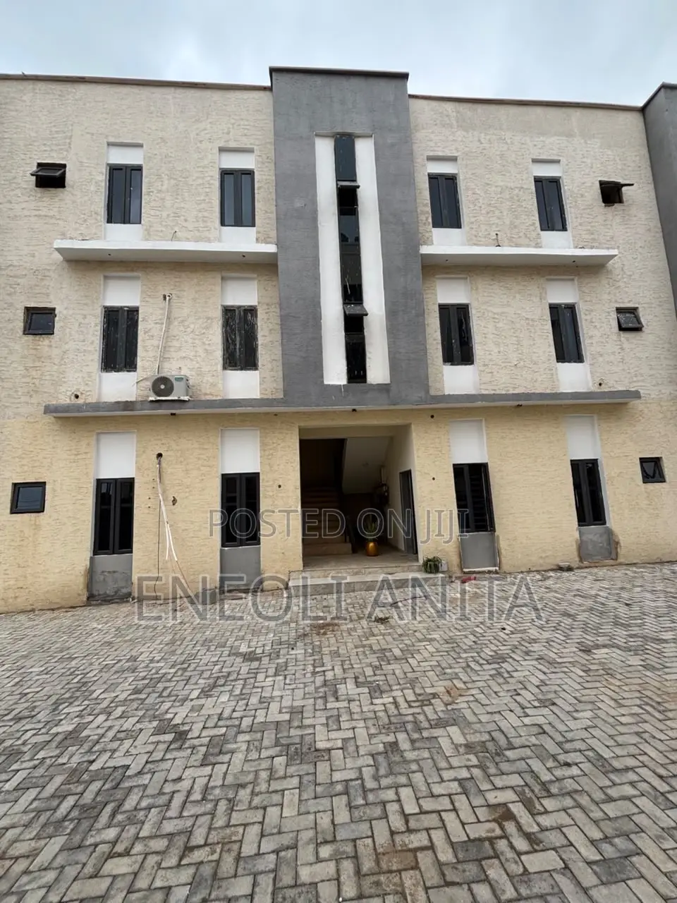 3bdrm Block of Flats in Jahi for rent