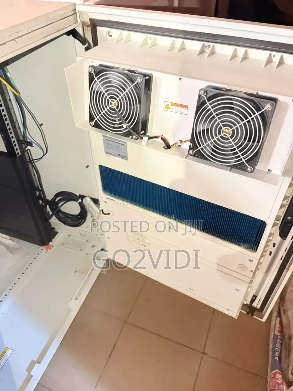 Outdoor Telecom Cabinet With Integrated Air Conditioner | IP55 Rack