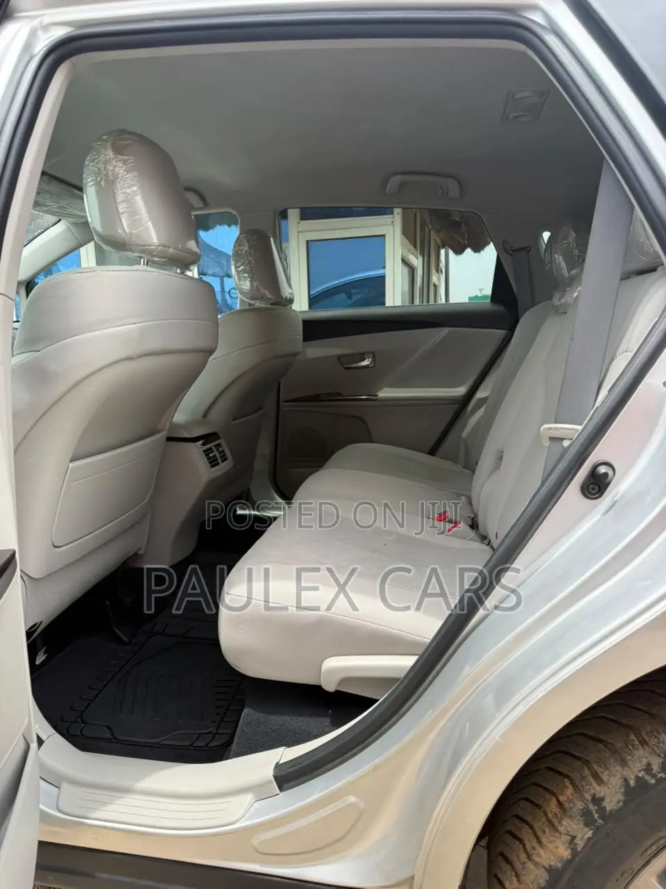 Toyota Venza AWD 2010 Silver