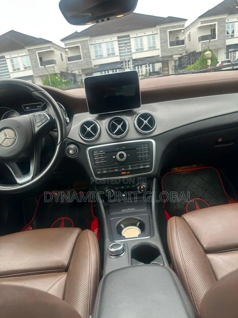 Mercedes-Benz GLA 250 2016 White