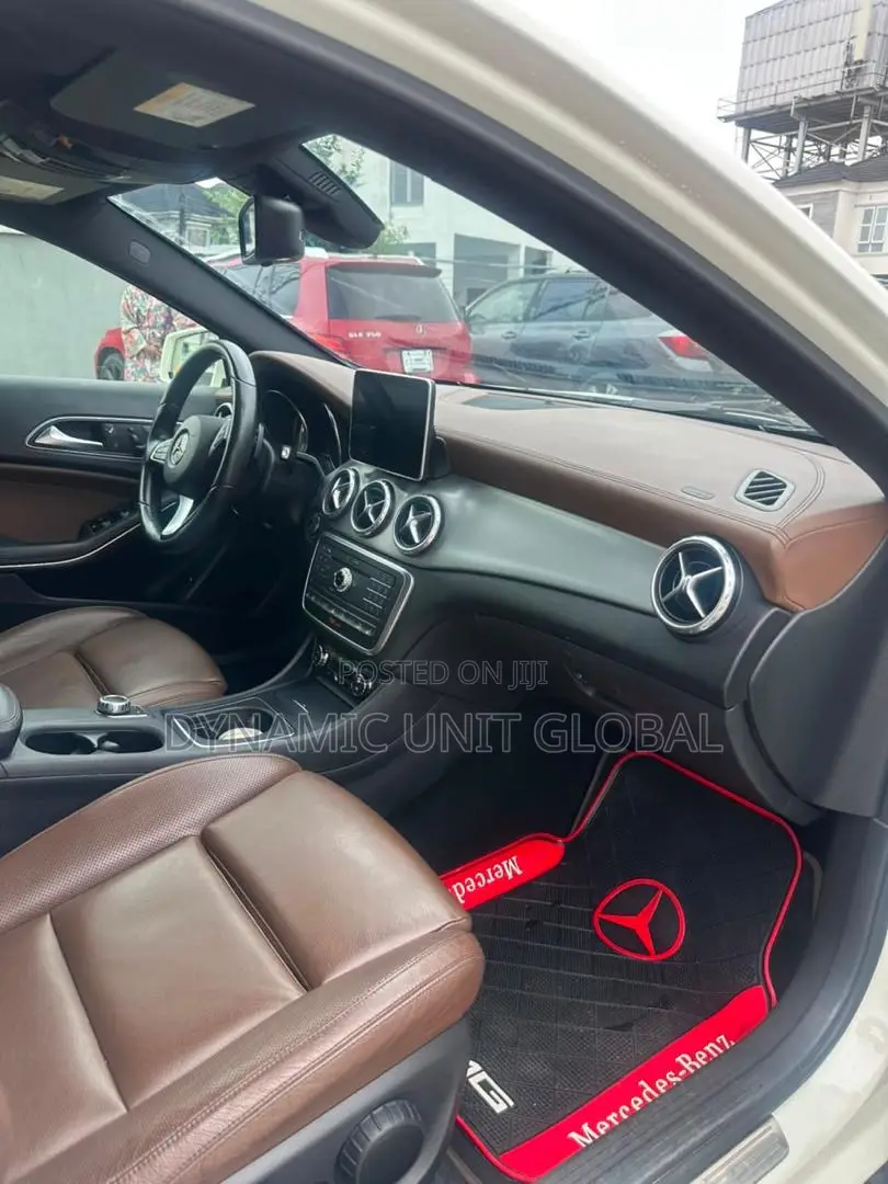 Mercedes-Benz GLA 250 2016 White