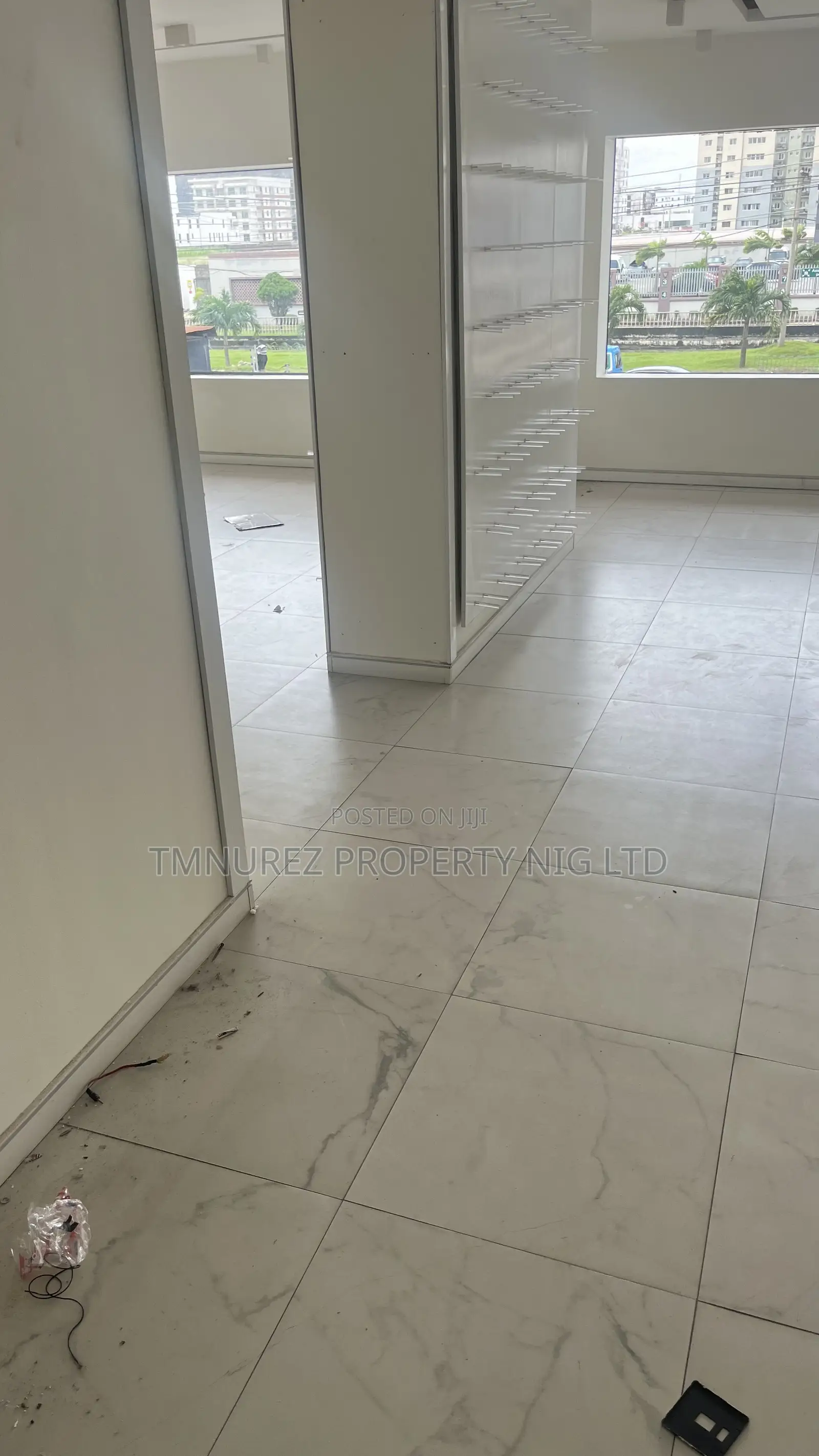 Showroom Shop Upstair on Lekki Major Road