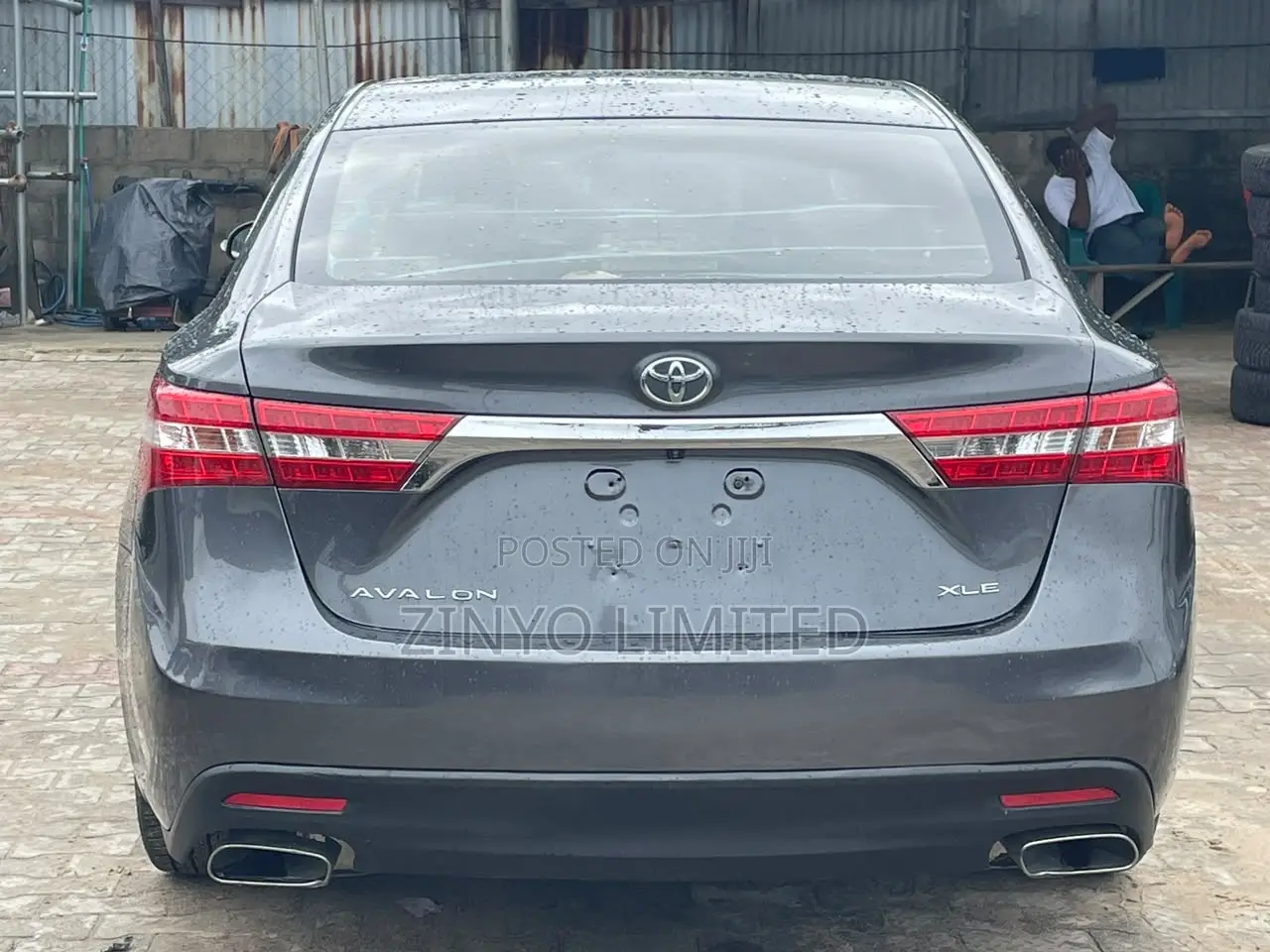 Toyota Avalon XLE Premium Sedan FWD (3.5L 6cyl 6A) 2013 Gray