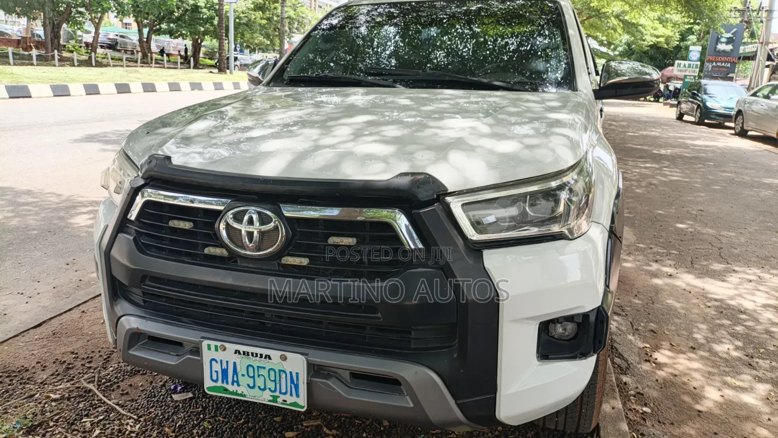 Toyota Hilux 2013 White