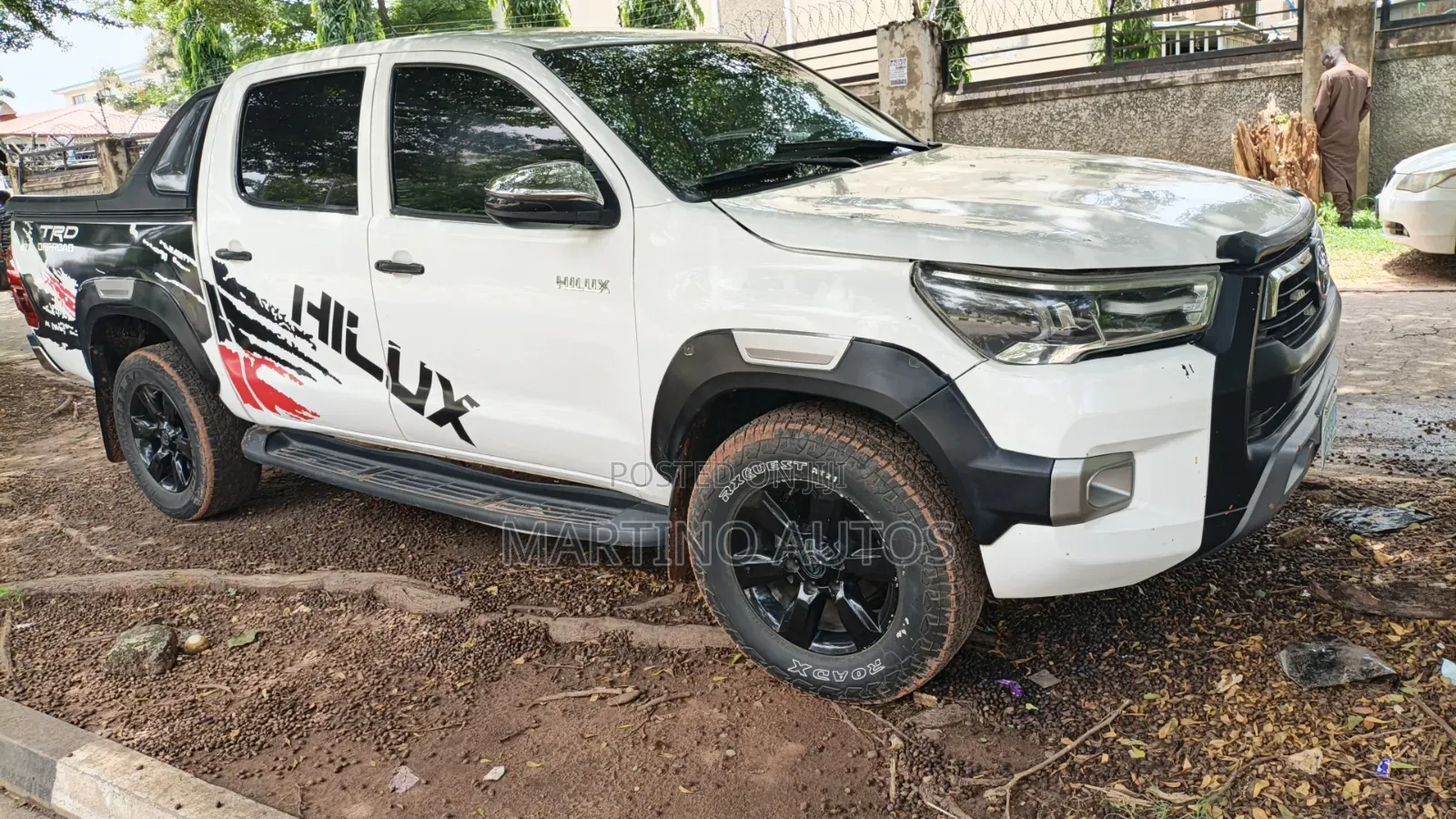 Toyota Hilux 2013 White
