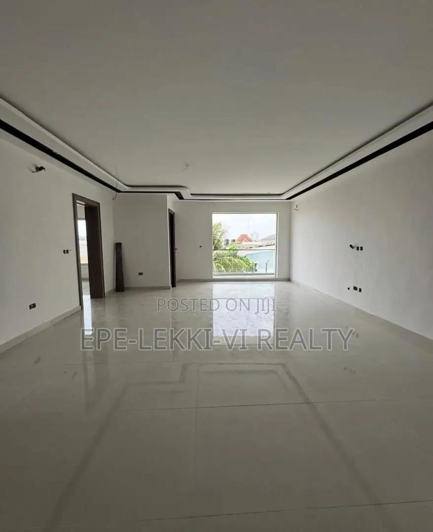 2bdrm Apartment in Lekki Phase 1 for rent