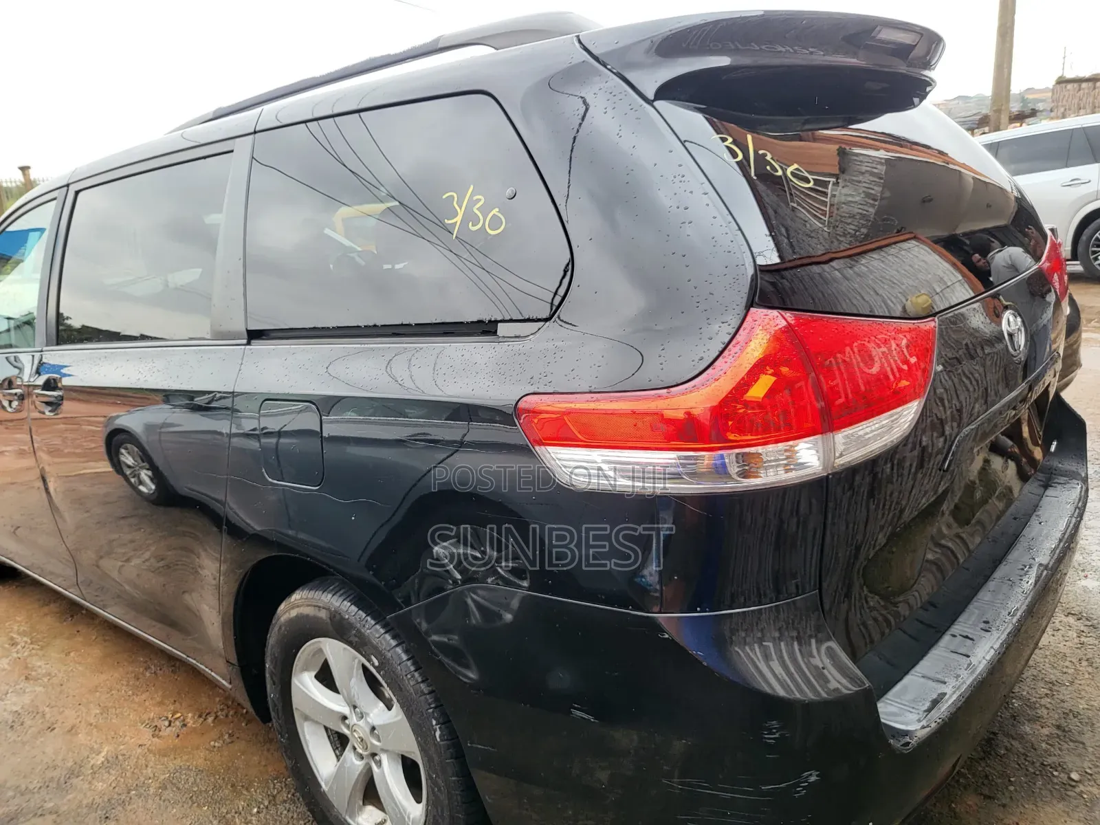 Toyota Sienna 2012 Black