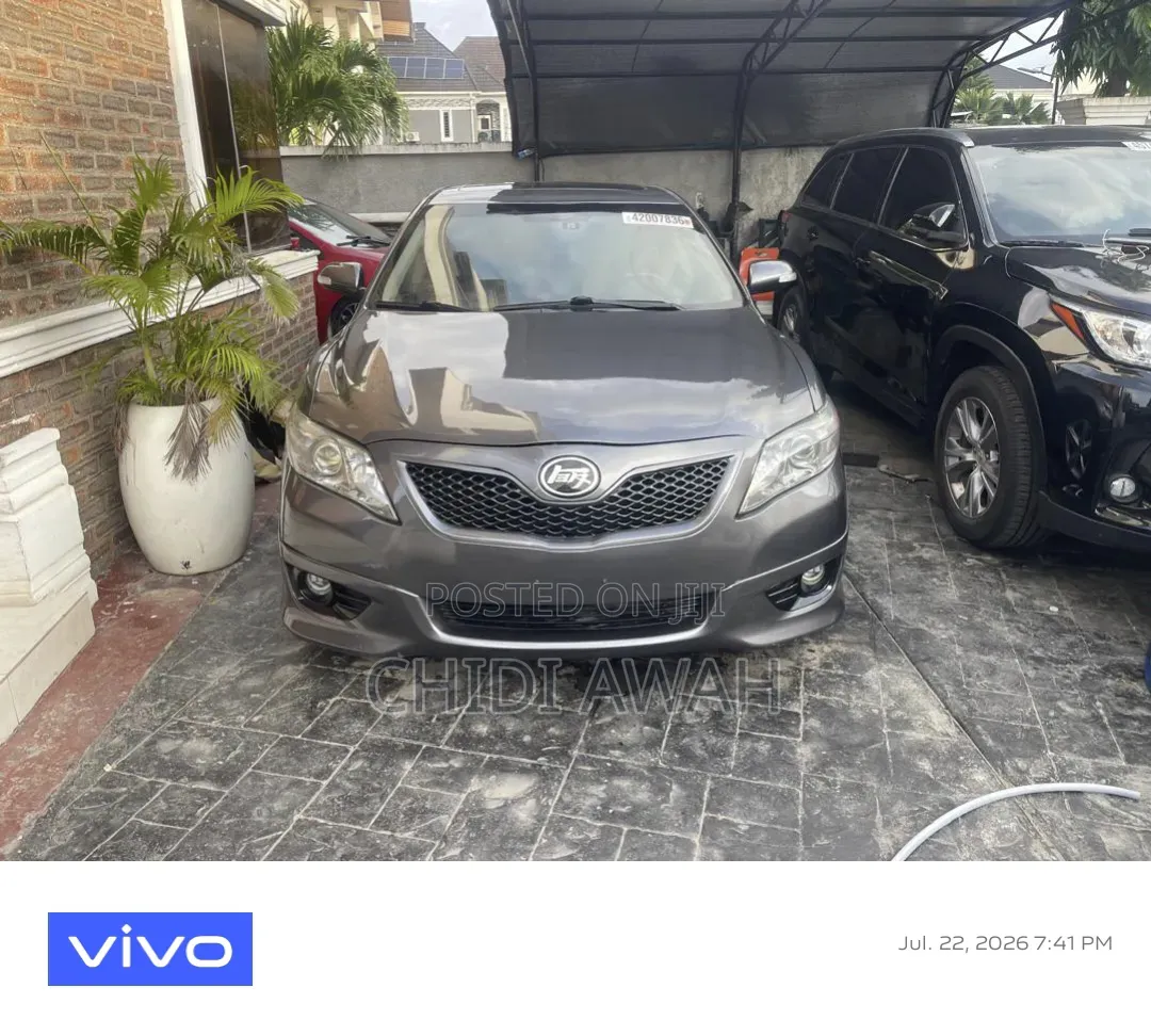 Toyota Camry SE 4dr Sedan (2.5L 4cyl 6A) 2011 Black