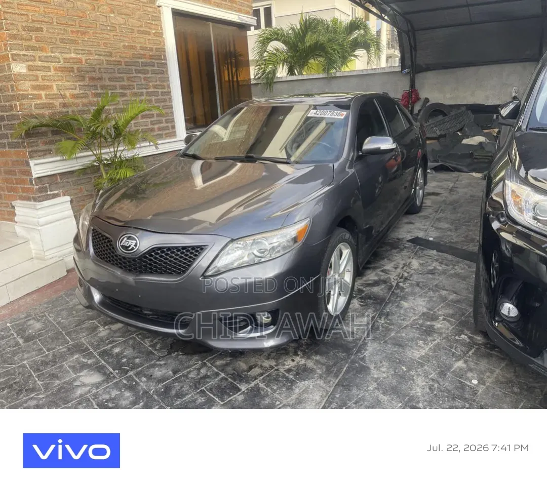 Toyota Camry SE 4dr Sedan (2.5L 4cyl 6A) 2011 Black