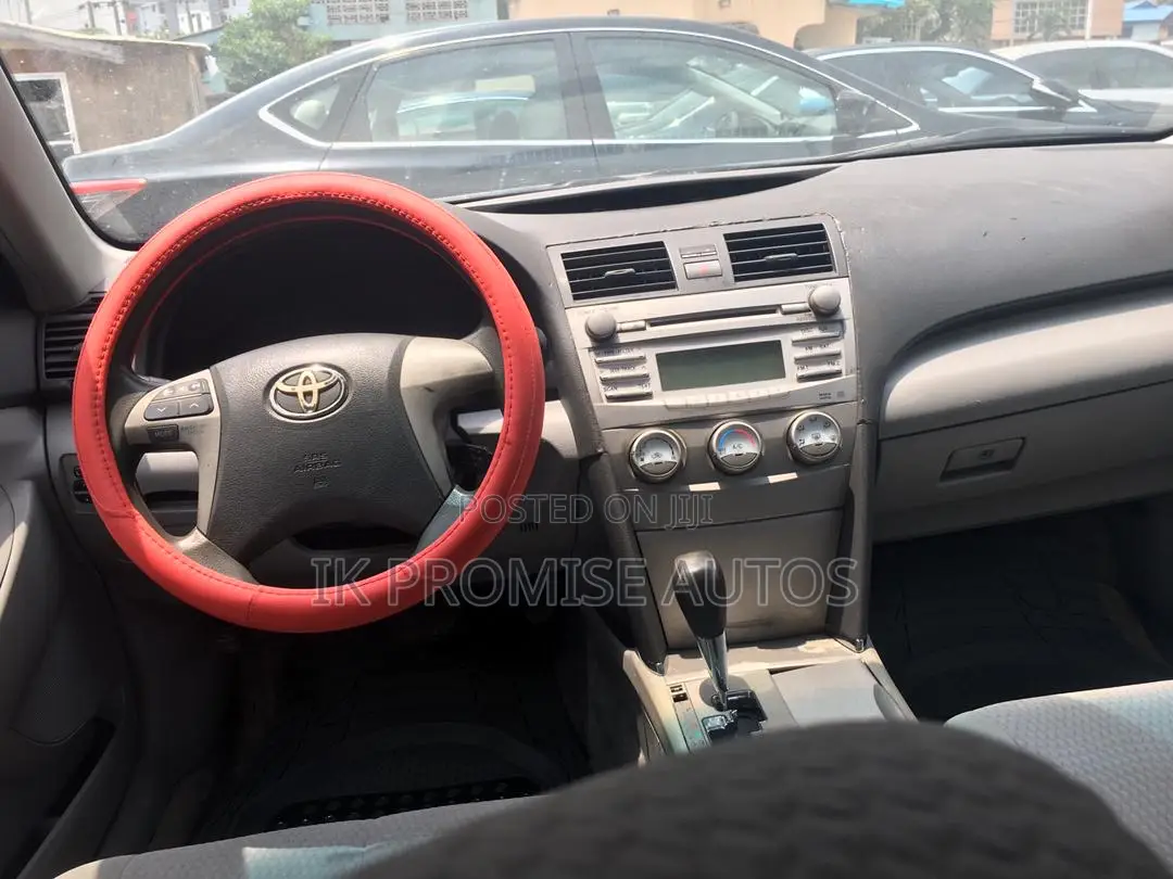 Toyota Camry 2010 Gray