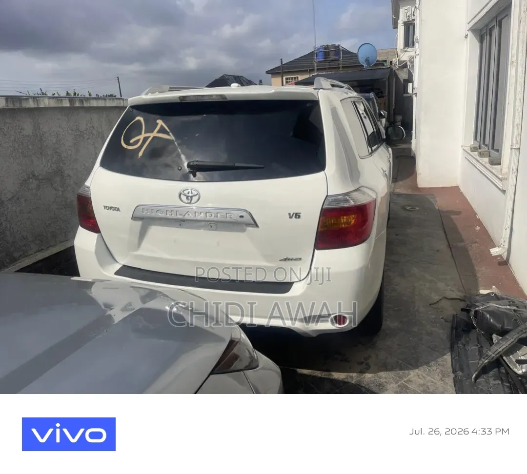 Toyota Highlander Limited 2009 White