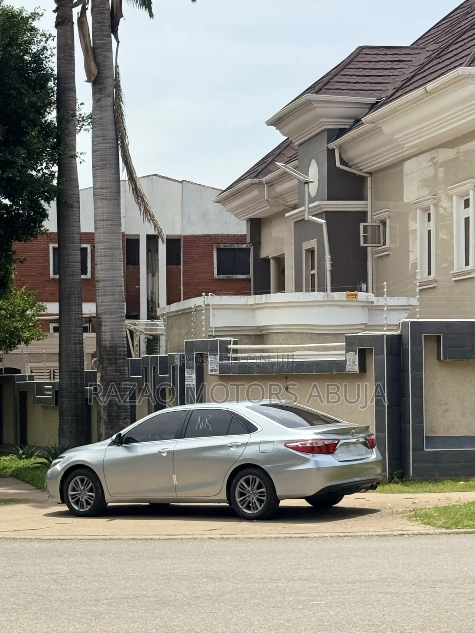 Toyota Camry SE 4dr Sedan (2.5L 4cyl 6A) 2015 Silver