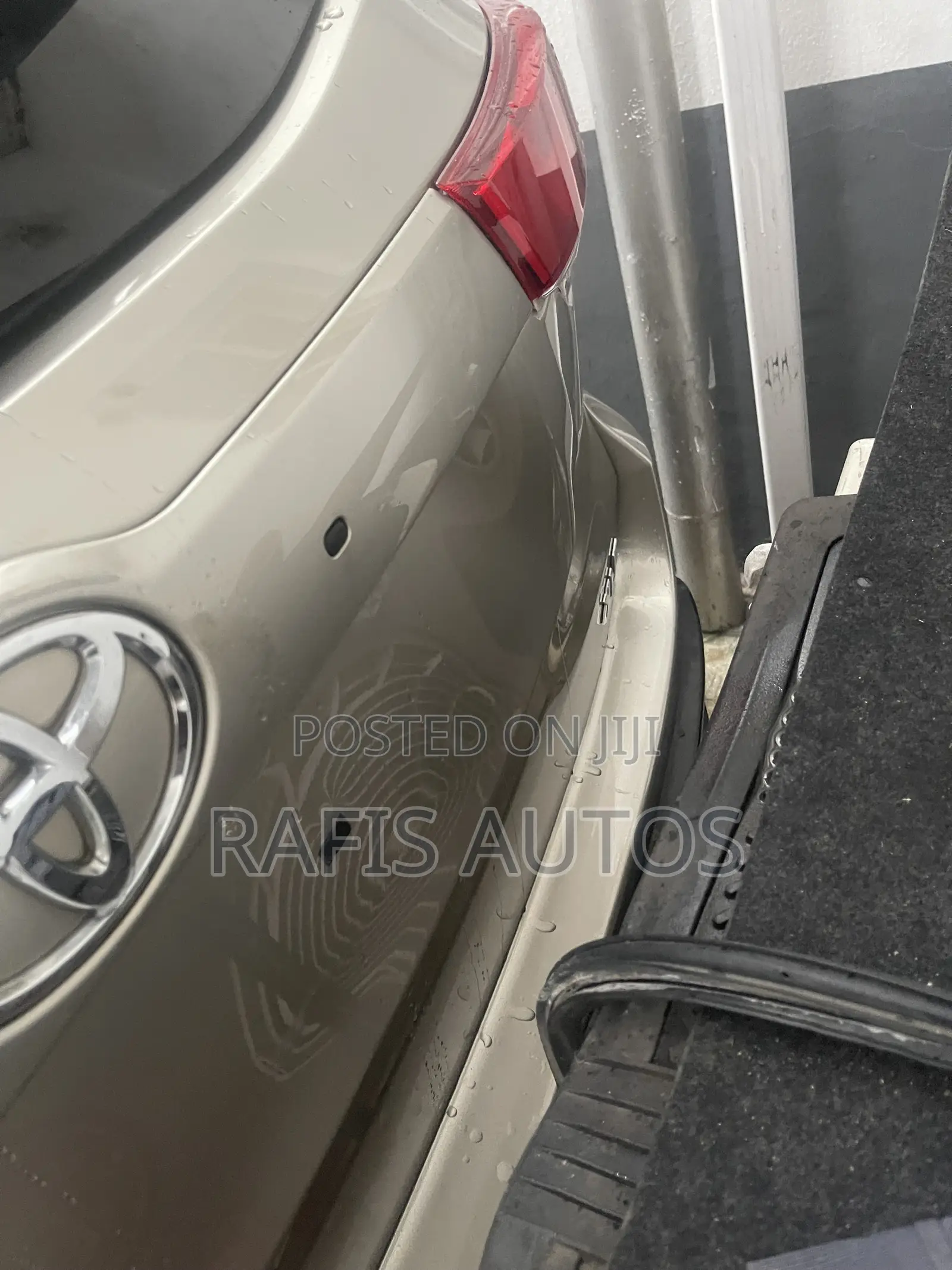 Toyota Highlander XLE 4dr SUV (3.5L 6cyl 6A) 2015 Gold