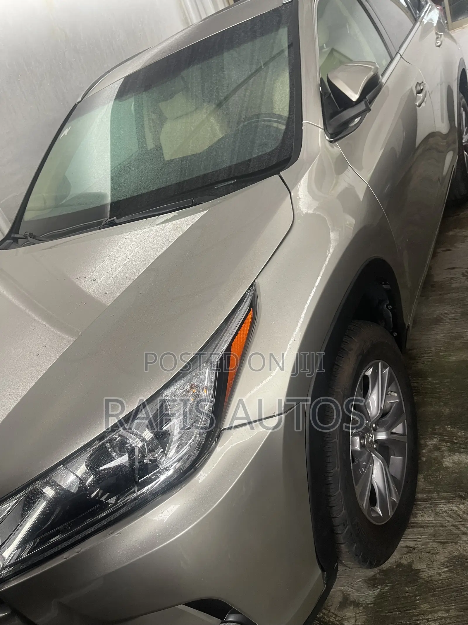 Toyota Highlander XLE 4dr SUV (3.5L 6cyl 6A) 2015 Gold