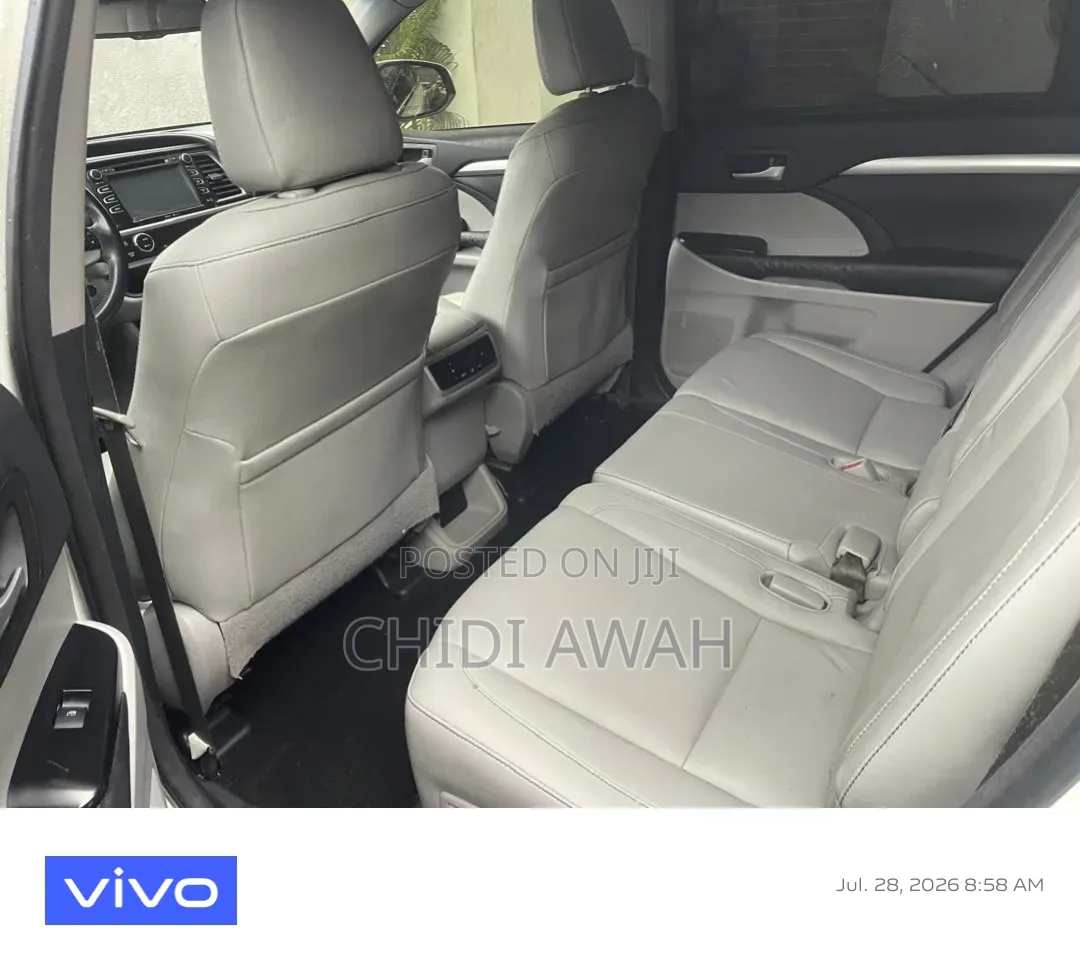 Toyota Highlander XLE 4dr SUV AWD (3.5L 6cyl 6A) 2015 White