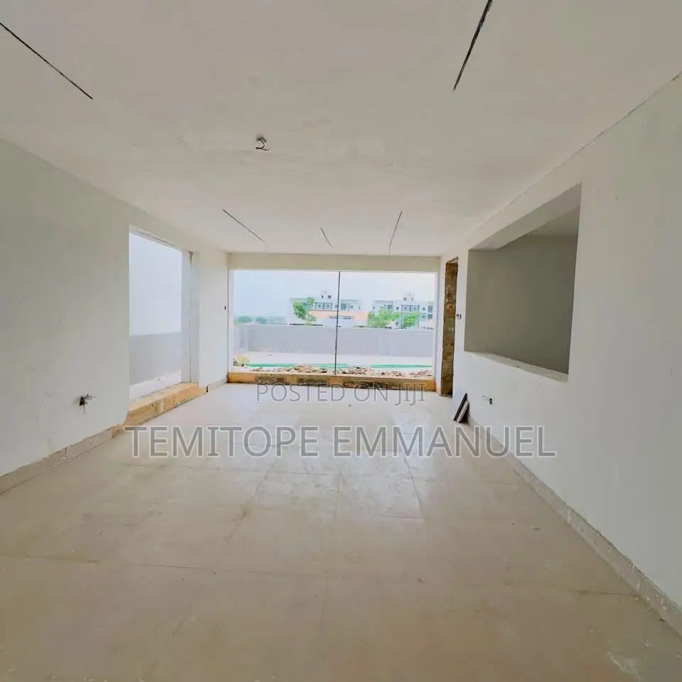 Furnished 4bdrm Penthouse in Ikeja GRA for sale