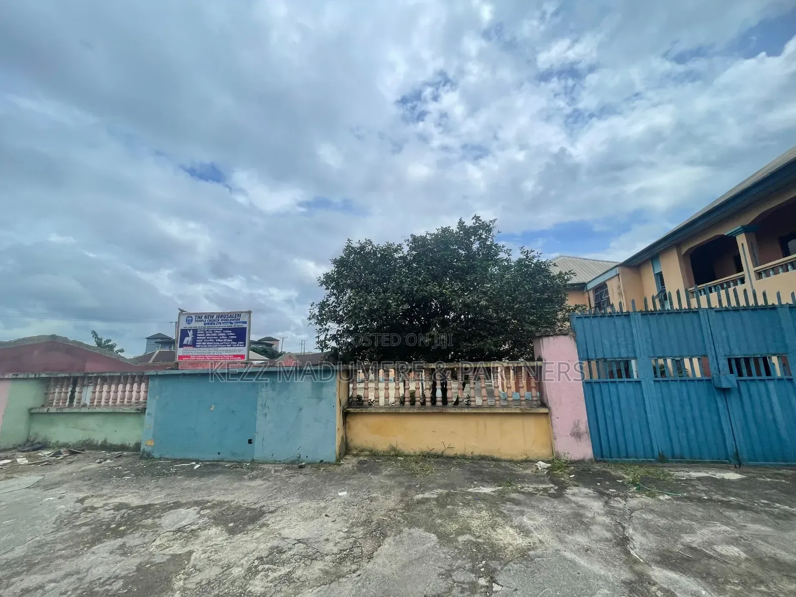 For Sale : Non Functional School at Nta Road Port Harcourt