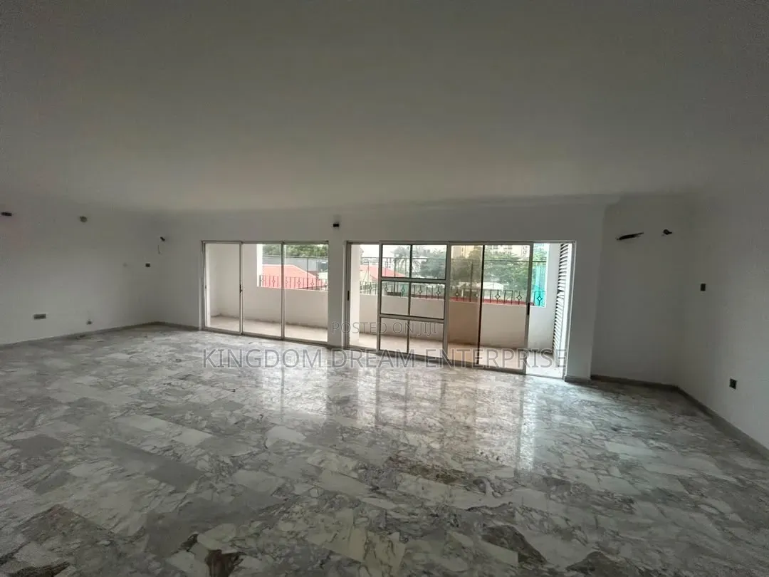 3bdrm Apartment in Old Ikoyi Lagos for rent