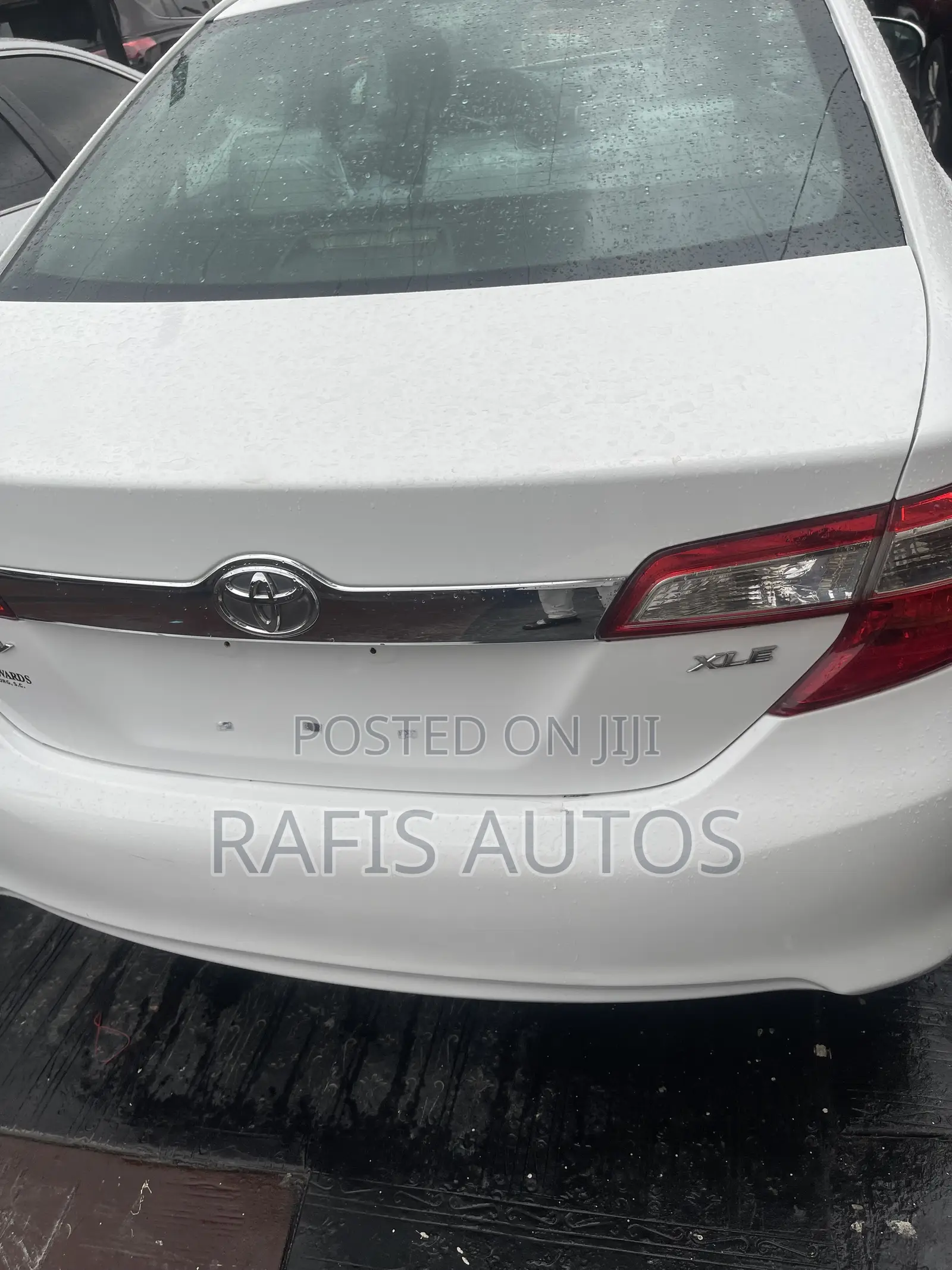 Toyota Camry XLE 4dr Sedan (2.5L 4cyl 6A) 2014 White