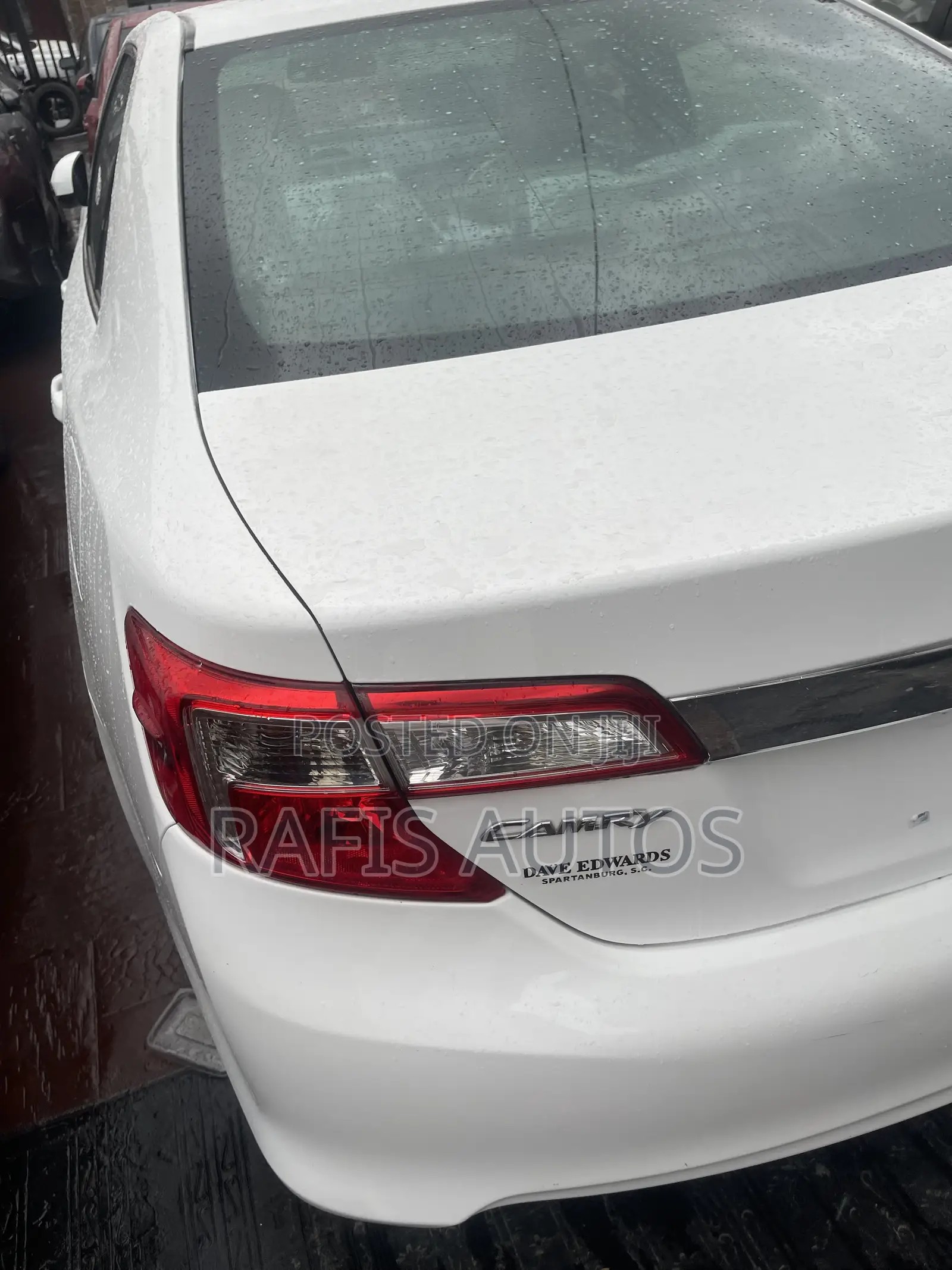 Toyota Camry XLE 4dr Sedan (2.5L 4cyl 6A) 2014 White