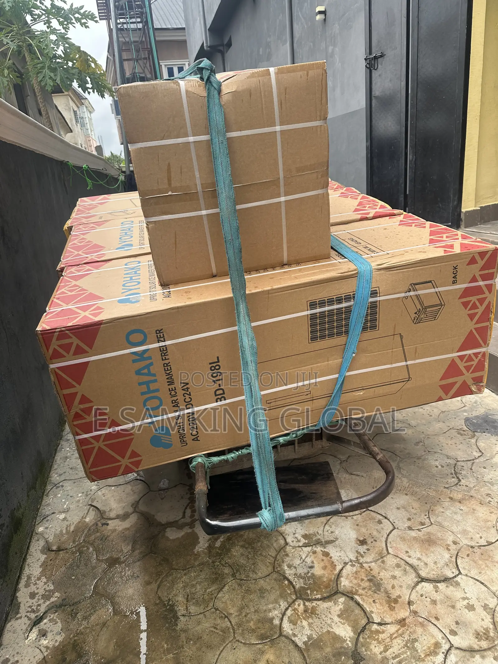 198L Ice Block Maker Upright Freezer