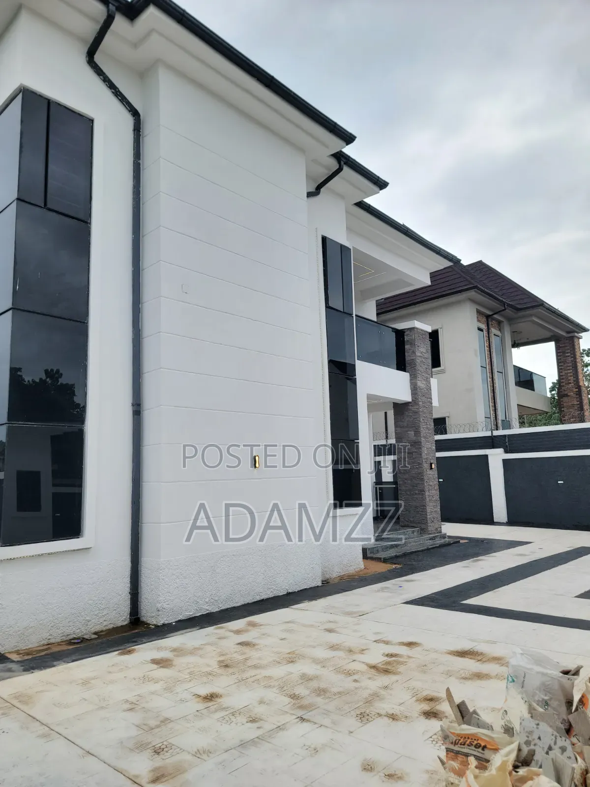 Furnished 6bdrm Duplex in Enugu for sale