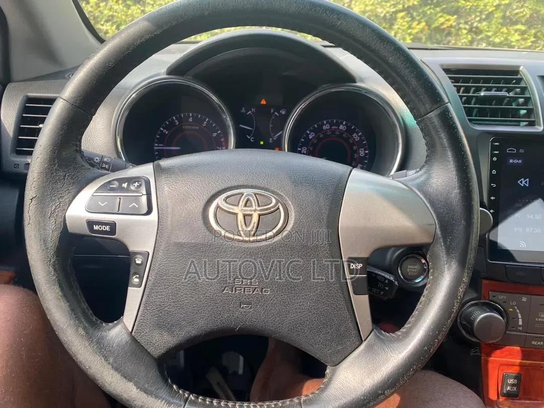Toyota Highlander 2013 Black