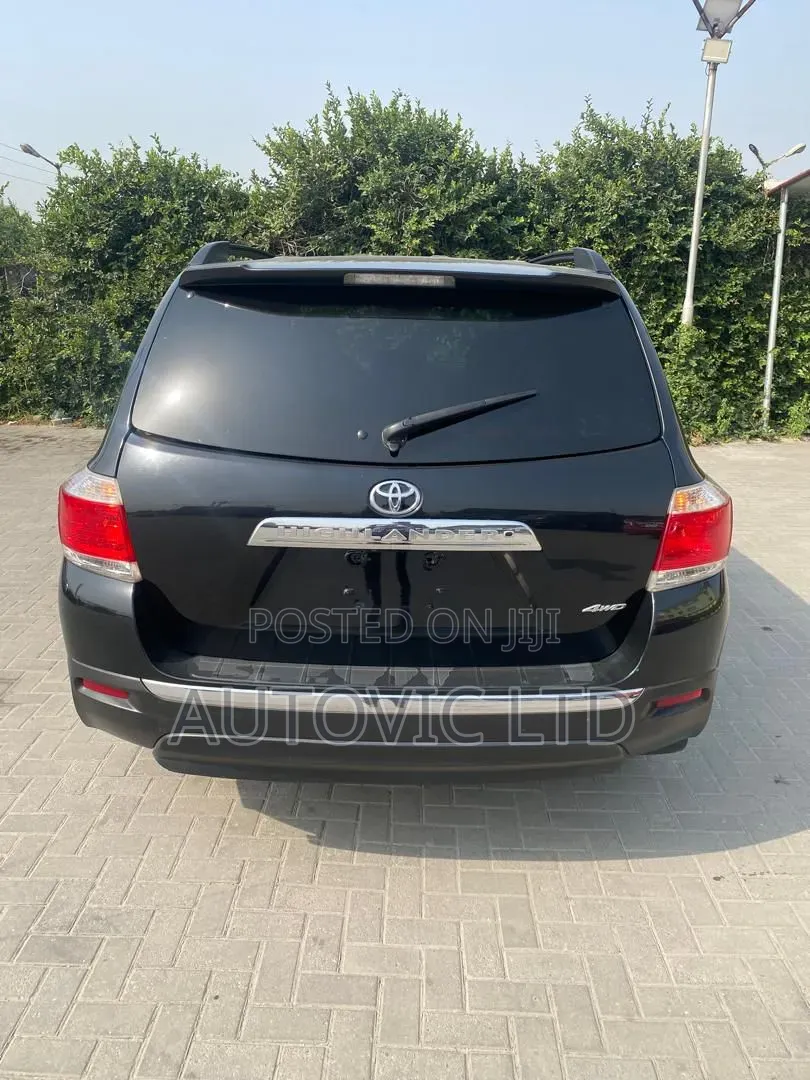 Toyota Highlander 2013 Black