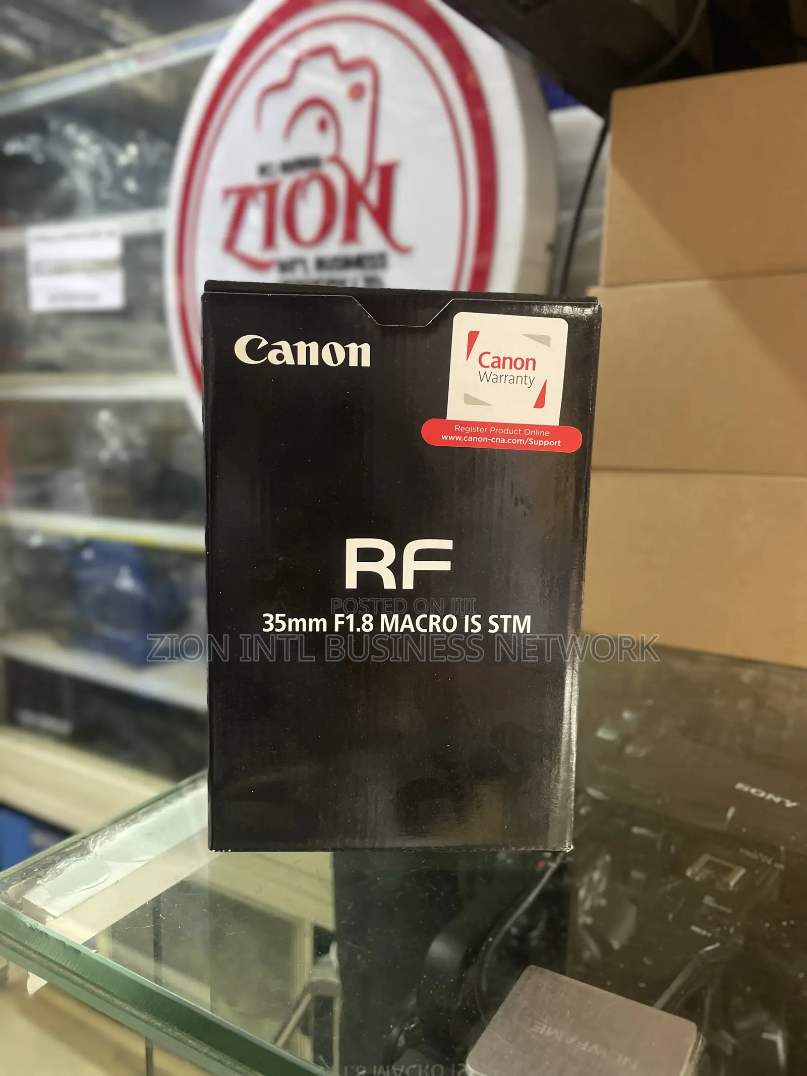 Canon RF 35mm F1.8