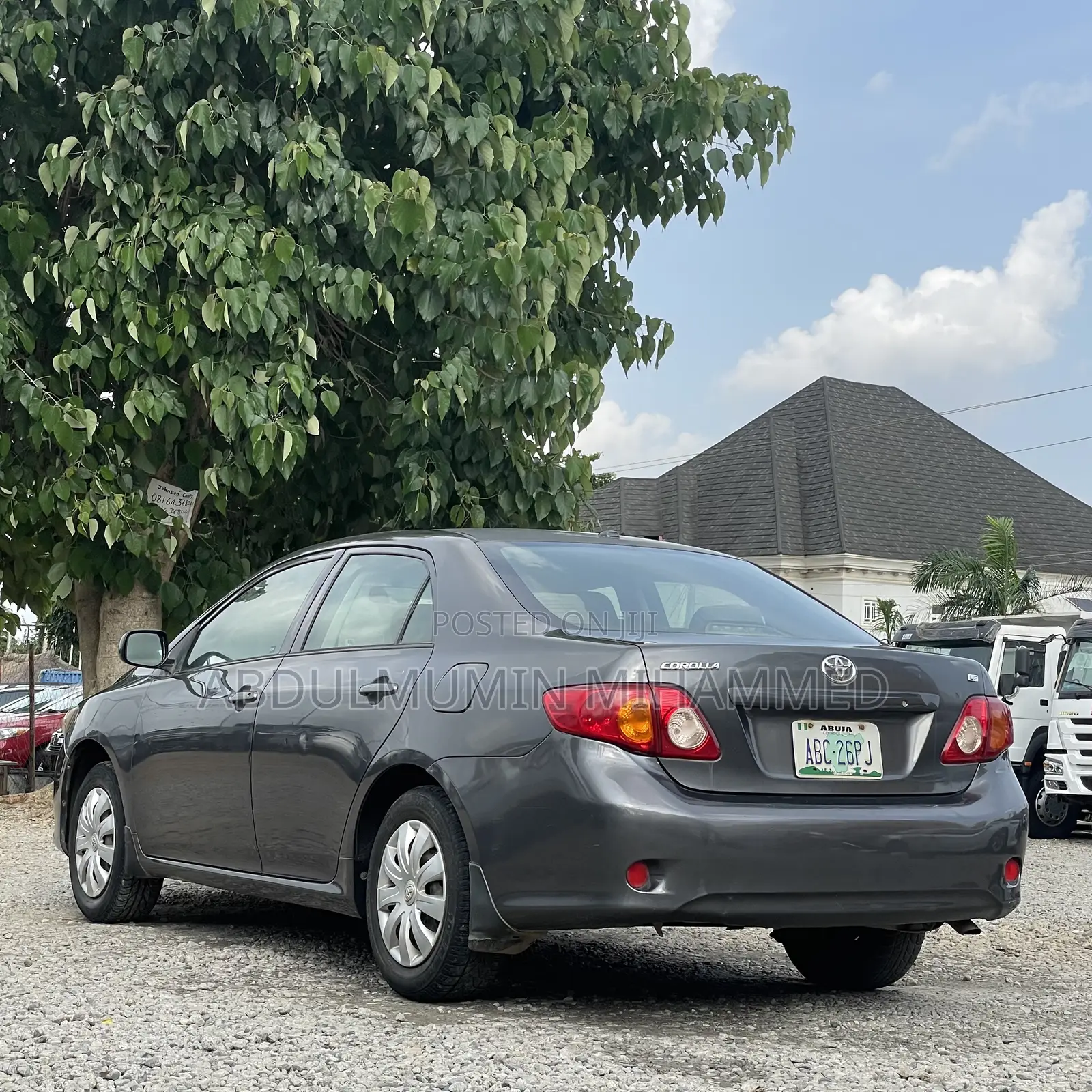 Toyota Corolla LE 4dr Sedan (1.8L 4cyl 4A) 2011 Gray