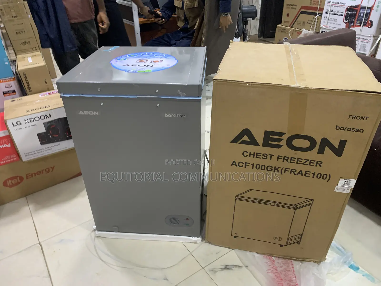 AEON 100L Chest Freezer With Convenient Wire Basket and Easy to Clean