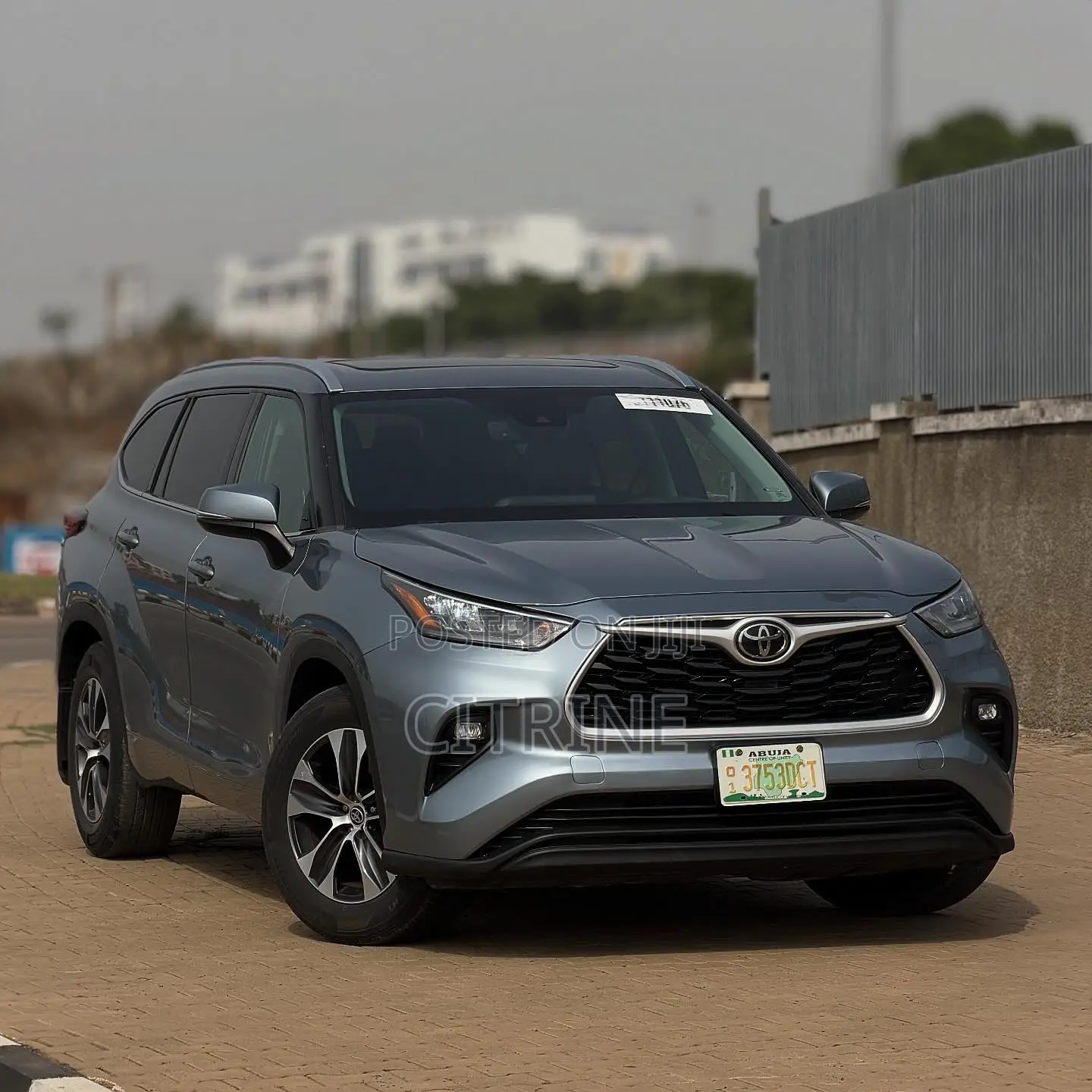 Toyota Highlander XLE AWD 2020 Blue