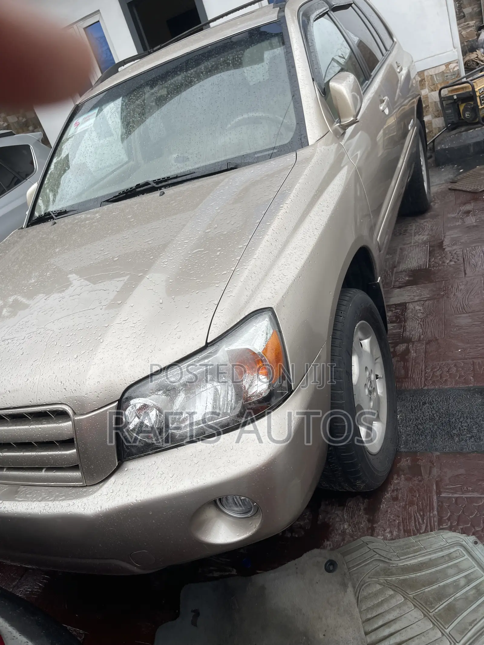 Toyota Highlander Limited V6 2005 Gold