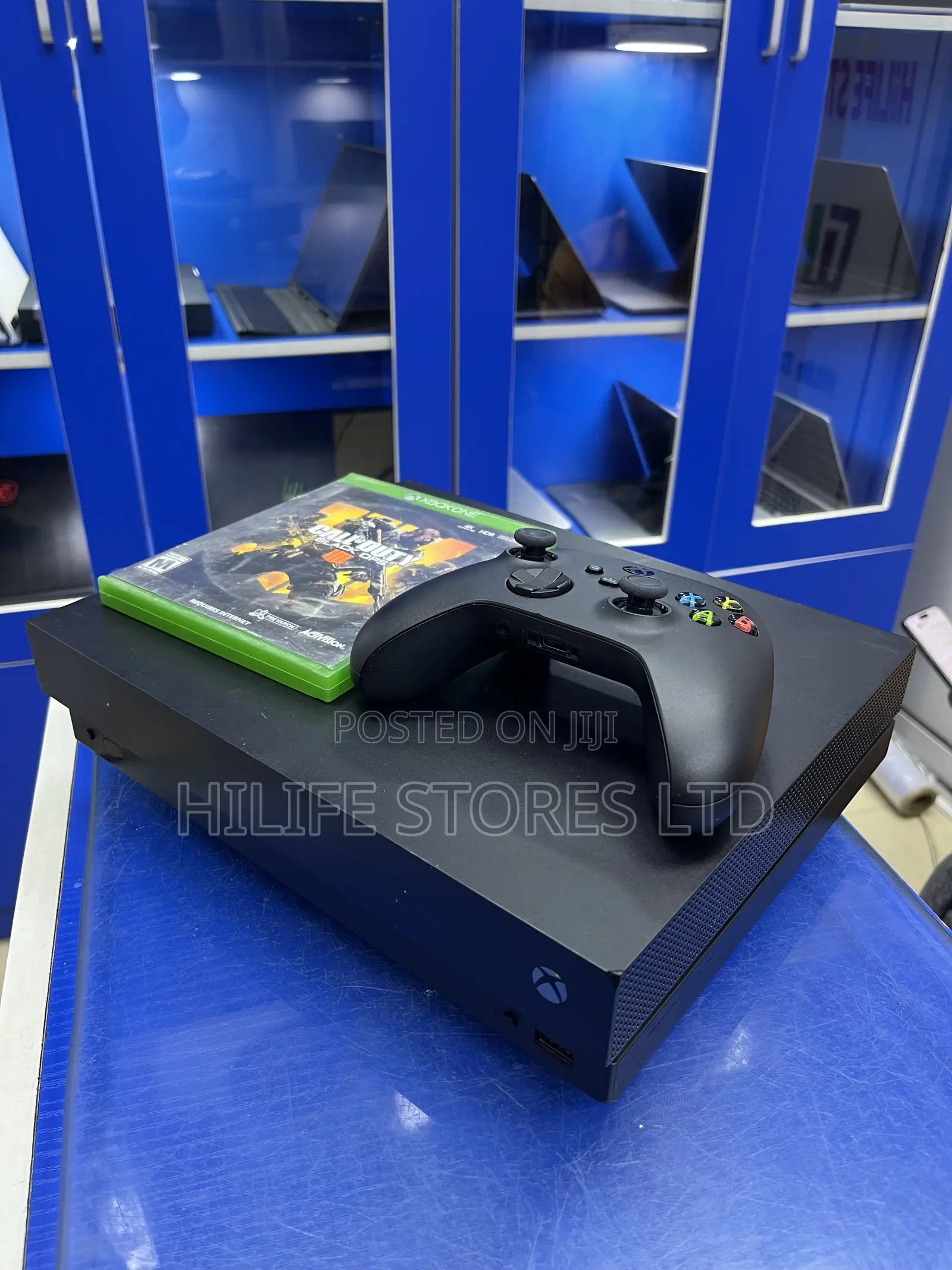 Xbox OneX Console With Pad